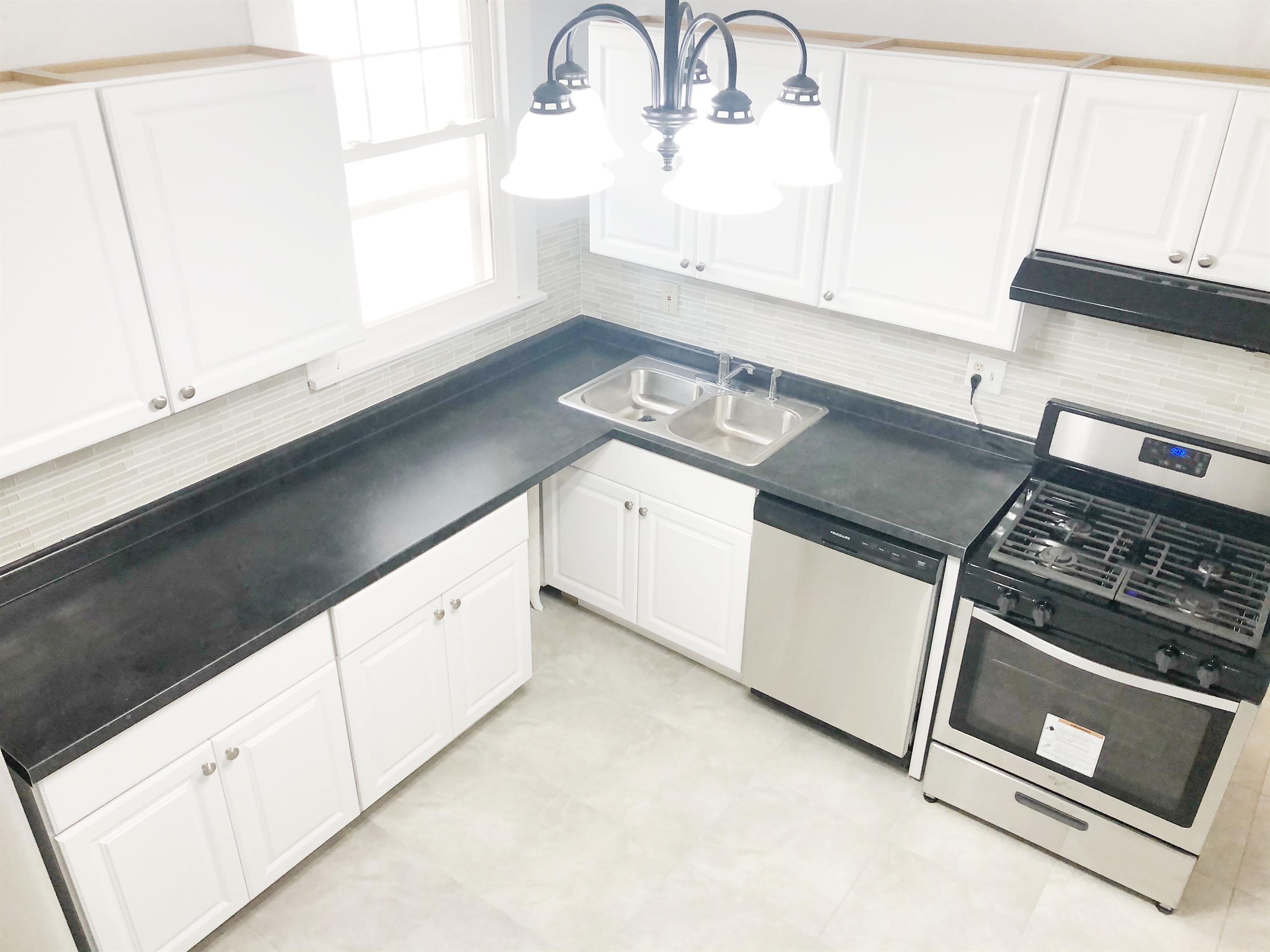 376 Fuller Ave, #3